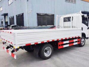 Dongfeng Huashen T18 4.5Ton 4.13Meter Single Row Pure Electric Flatbed Light Truck