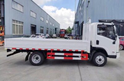 Dongfeng Huashen T18 4.5Ton 4.13Meter Single Row Pure Electric Flatbed Light Truck