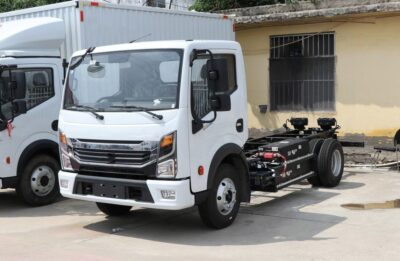 Dongfeng Nebula K6 4.5Ton 4.19Meter Single Row Pure Electric Platform Light Truck