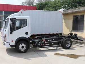 Dongfeng Nebula K6 4.5Ton 4.19Meter Single Row Pure Electric Platform Light Truck