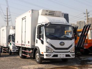 Faw 4.5 Ton Electric Refrigerated Truck