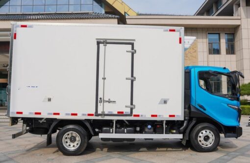 Flying Saucer 4.5Ton Electric Refrigerated Truck