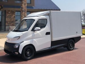 Flying Saucer Eq2 2.6Ton 2.56Meter Single Row Pure Electric Van Type Micro Truck