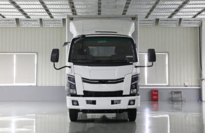 Flying Saucer Hv5 4.4Tons 4.15Meter Single Row Plug In Extended Range Hybrid Van Type Light Truck