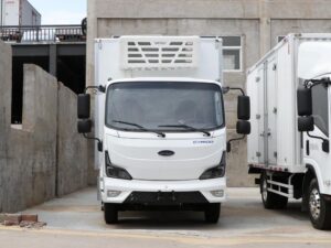 Isuzu 4.5 Ton Electric Refrigerated Truck