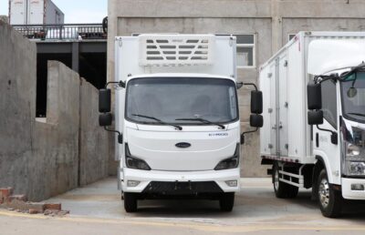 Isuzu 4.5 Ton Electric Refrigerated Truck