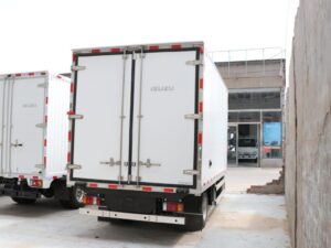 Isuzu 4.5 Ton Electric Refrigerated Truck