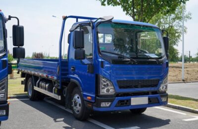 Jac Lingpao Es6 4.5Ton 4.18Meter Single Row Plug In Hybrid Platform Truck Light Truck