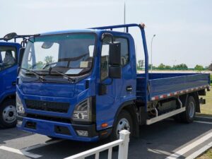 Jac Lingpao Es6 4.5Ton 4.18Meter Single Row Plug In Hybrid Platform Truck Light Truck