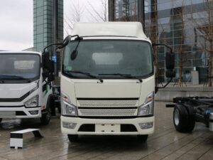 Jiefang Leadtu 4.5Ton 4.16Meter Single-Row Plug-In Hybrid Van Light Truck