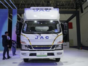 Jmc 4.4 Ton Electric Refrigerated Truck