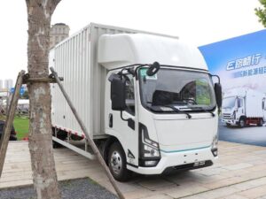 Lexting E Luda 7.3Ton 4X2 6.8Meter Pure Electric Box-Type Cargo Truck