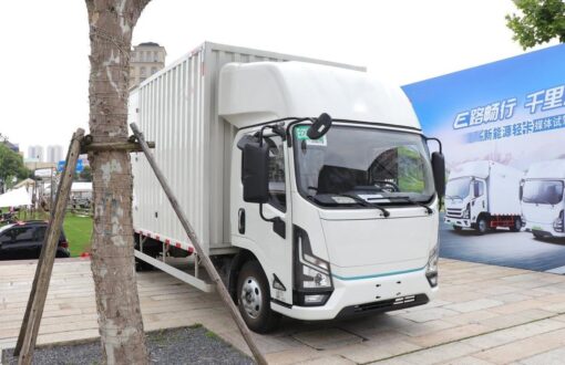 Lexting E Luda 7.3Ton 4X2 6.8Meter Pure Electric Box-Type Cargo Truck