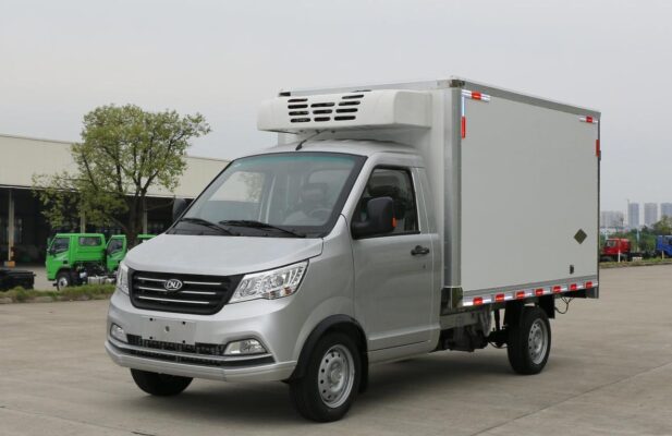 Nanjun 2.6 Ton Electric Refrigerated Truck