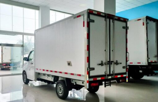 Remote 3 Ton Electric Refrigerated Truck