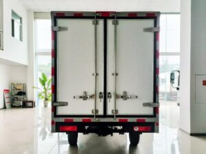 Remote 3 Ton Electric Refrigerated Truck