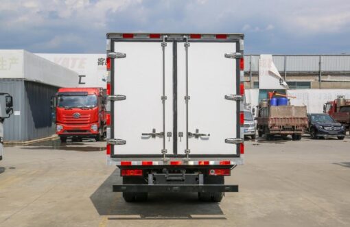 Remote 4.3 Ton Electric Refrigerated Truck