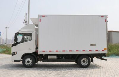 Remote 4.5Ton Electric Refrigerated Truck