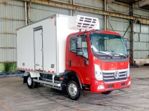 Sinotruk 4.5 Ton Electric Refrigerated Truck