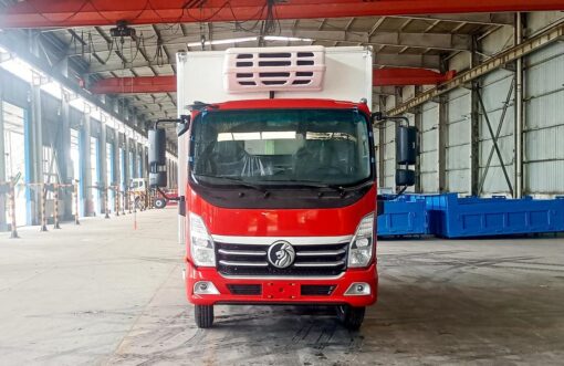 Sinotruk 4.5 Ton Electric Refrigerated Truck