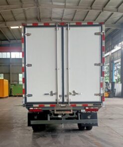 Sinotruk 4.5 Ton Electric Refrigerated Truck