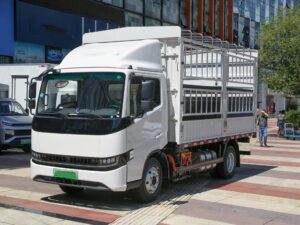 Xingzhi H8M Standard Package 4Ton 4Meter Single-Row Methanol Plug-In Extended-Range Hybrid Box-Type Light-Duty Truck