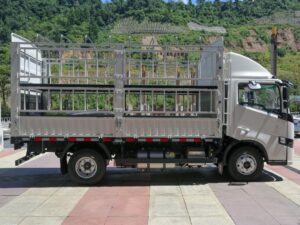 Xingzhi H8M Standard Package 4Ton 4Meter Single-Row Methanol Plug-In Extended-Range Hybrid Box-Type Light-Duty Truck