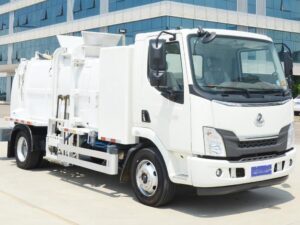 Янлун 12 Ton Electric Rear Compactor Truck