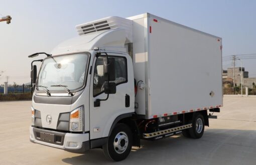 Yuchai 4.5 Ton Electric Refrigerated Truck