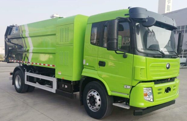 Yutong 18 Ton Electric Rear Compactor Truck