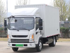 Yutong Light Truck 4Tons 4.12Meter Single Row Pure Electric Van Light Truck