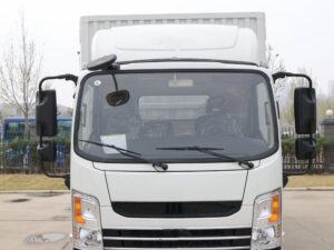 Yutong Light Truck 4Tons 4.12Meter Single Row Pure Electric Van Light Truck