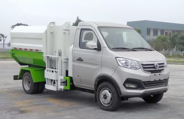 Chengli 3.4 Tons Eletric Rear Compactor Truck