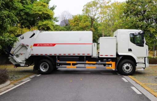 Chenglong 18 Tons Electric Rear Compactor Truck