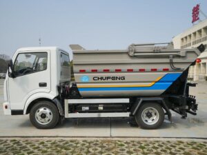 Chufeng 3.5 Tons Electric Rear Compactor Truck