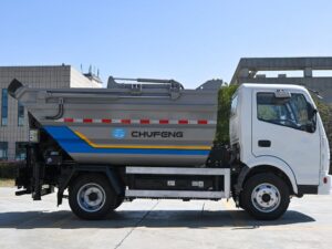 Chufeng 3.5 Tons Electric Rear Compactor Truck