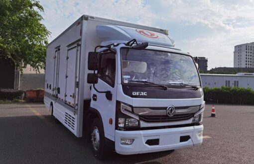 Dongfeng 9 Tons Eletric Refrigerated Truck