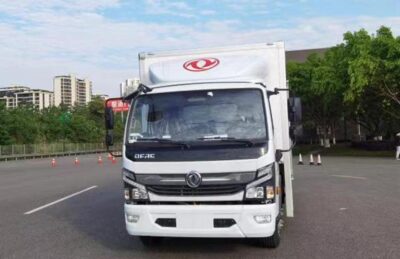 Dongfeng 9 Tons Eletric Refrigerated Truck