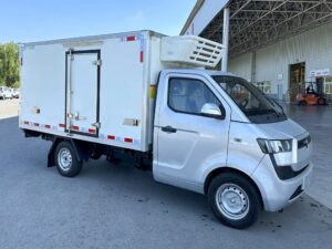 Guoji 2.7 Tons Eletric Refrigerated Truck