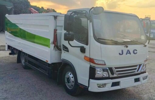 Jac 7.4 Tons Eletric Rear Compactor Truck