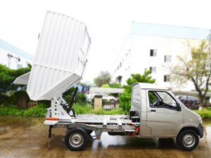 Yanlong 2.5 Tons Eletric Rear Compactor Truck