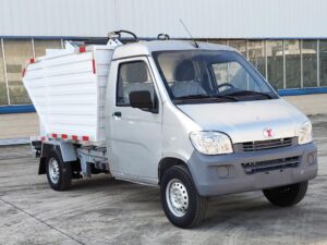 Yanlong 2.5 Tons Eletric Rear Compactor Truck