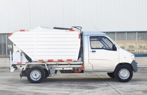 Yanlong 2.5 Tons Eletric Rear Compactor Truck