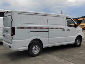 Dongfeng 3.1 Ton Eletric Dry Van Truck