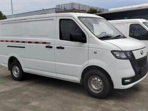 Dongfeng 3.1 Ton Eletric Dry Van Truck