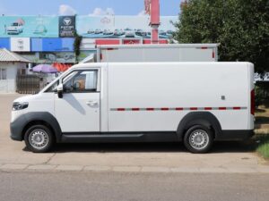 Foton 2.8 Camión seco eléctrico de tonelada