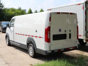 Foton 2.8 Ton Eletric Dry Van Truck