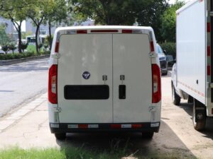 Foton 2.8 Camión seco eléctrico de tonelada