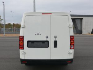 Ji Ao 2.8 Ton Eletric Dry Van Truck