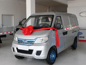 Qirui 2.6 Tonluq Elektrikli Dry Van Truck